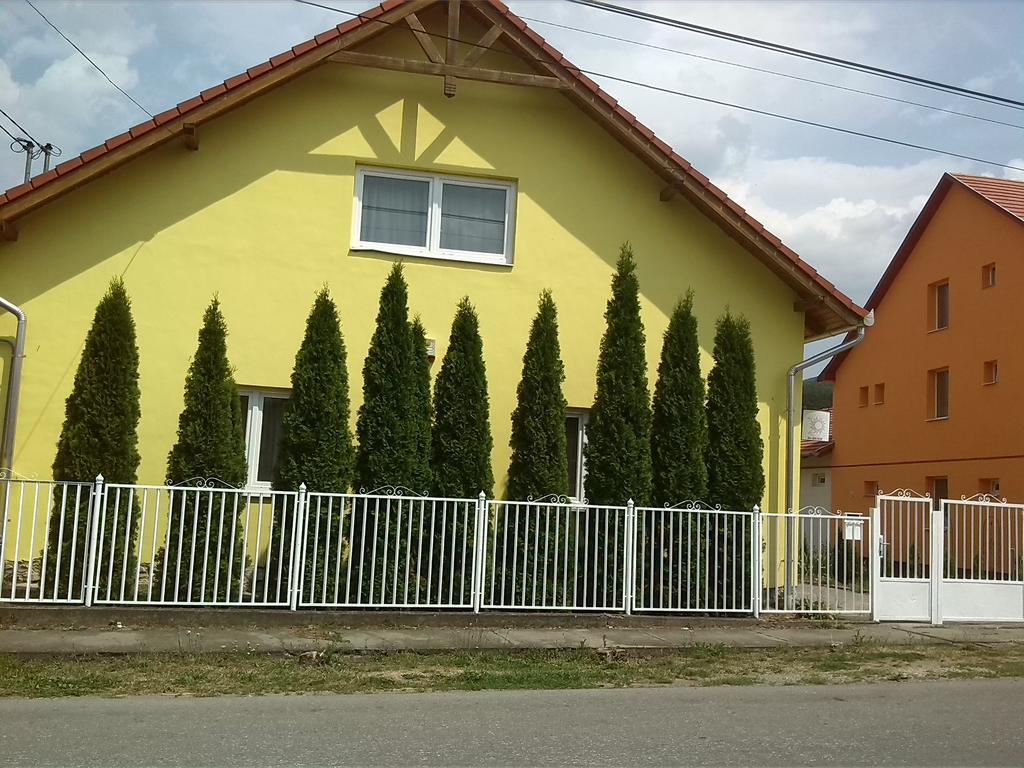 Napsugár Vendégház Szilvásvárad Exterior foto